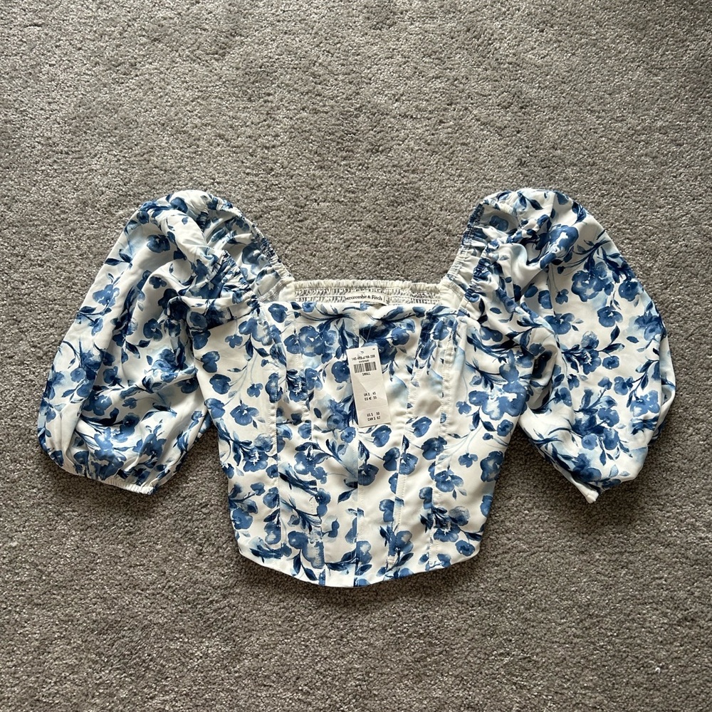 Floral Blue Puff Sleeve Top